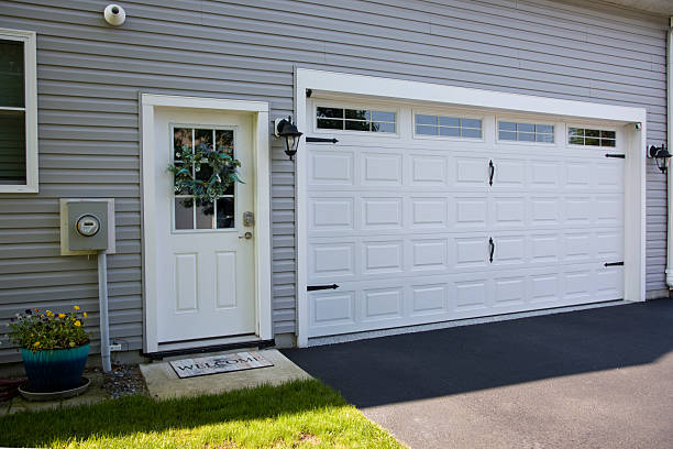 24/7 Emergency Garage Door Panel Replacement experts in Cherry Grove, OH